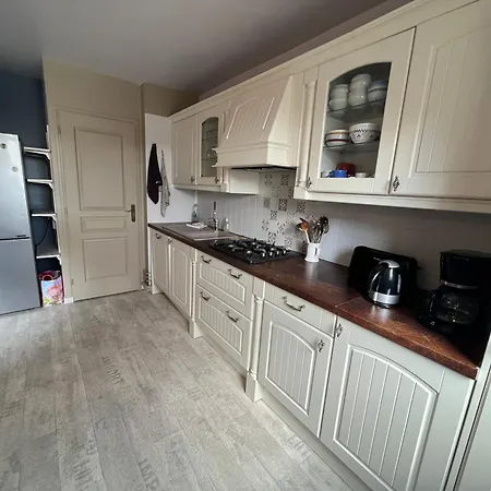 Azurite, Appt Calme Avec Vue Sur Le Port Apartment Courseulles-sur-Mer